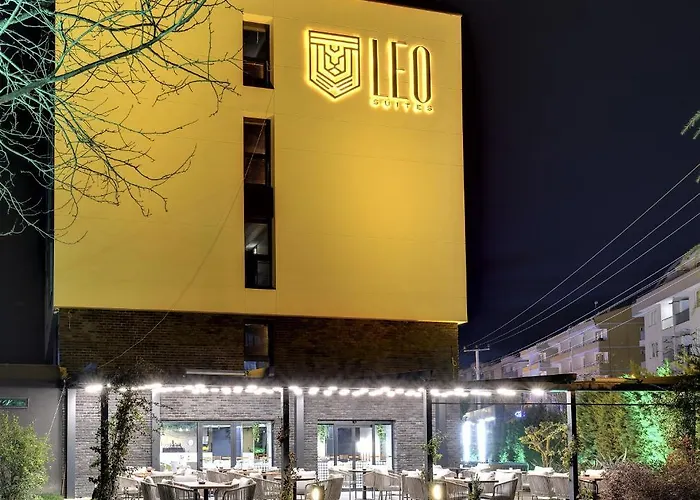 Leo Suites